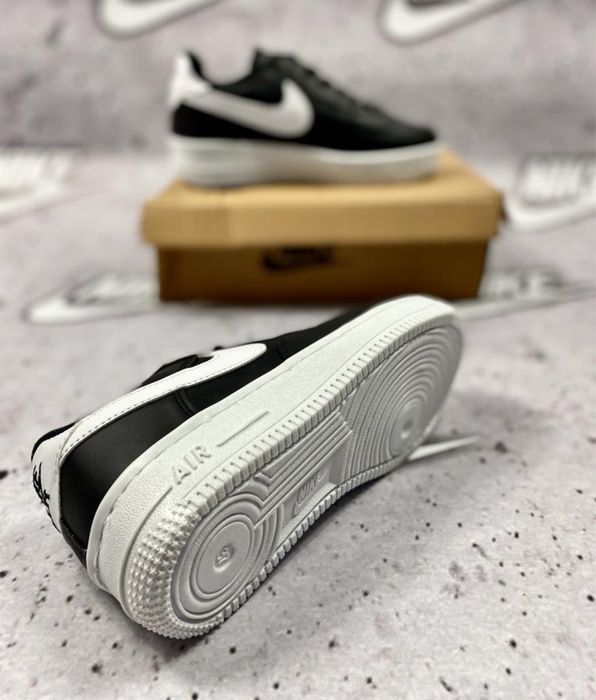 Nike Air Force 1. Rozmiar 37. Czarne z Białym. ZAMÓW!