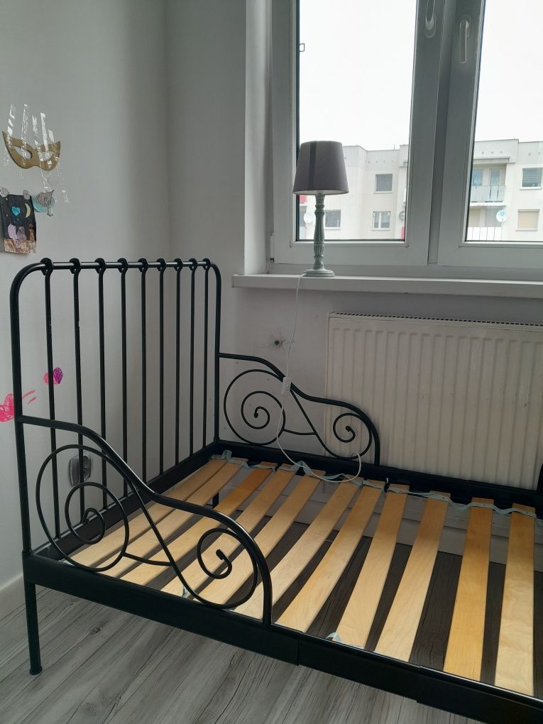 Ikea łóżko dziecięce rozsuwane ze stelażem