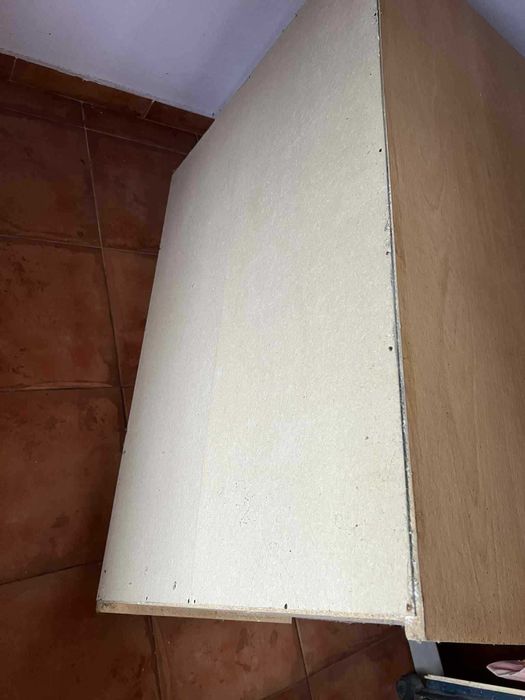 Cómoda com 8 gavetas