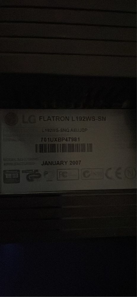 Ecra LCD LG 19 plogadas teclado e rato