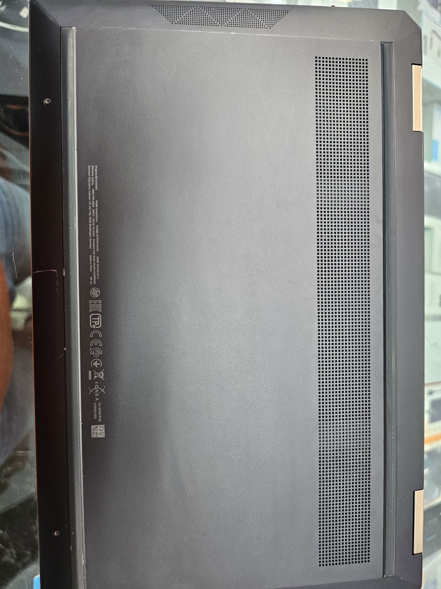 Hp portateil hibrido X360..13.3" i7