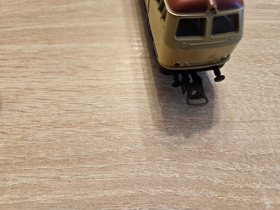 kolejka h0 lokomotywa br 218