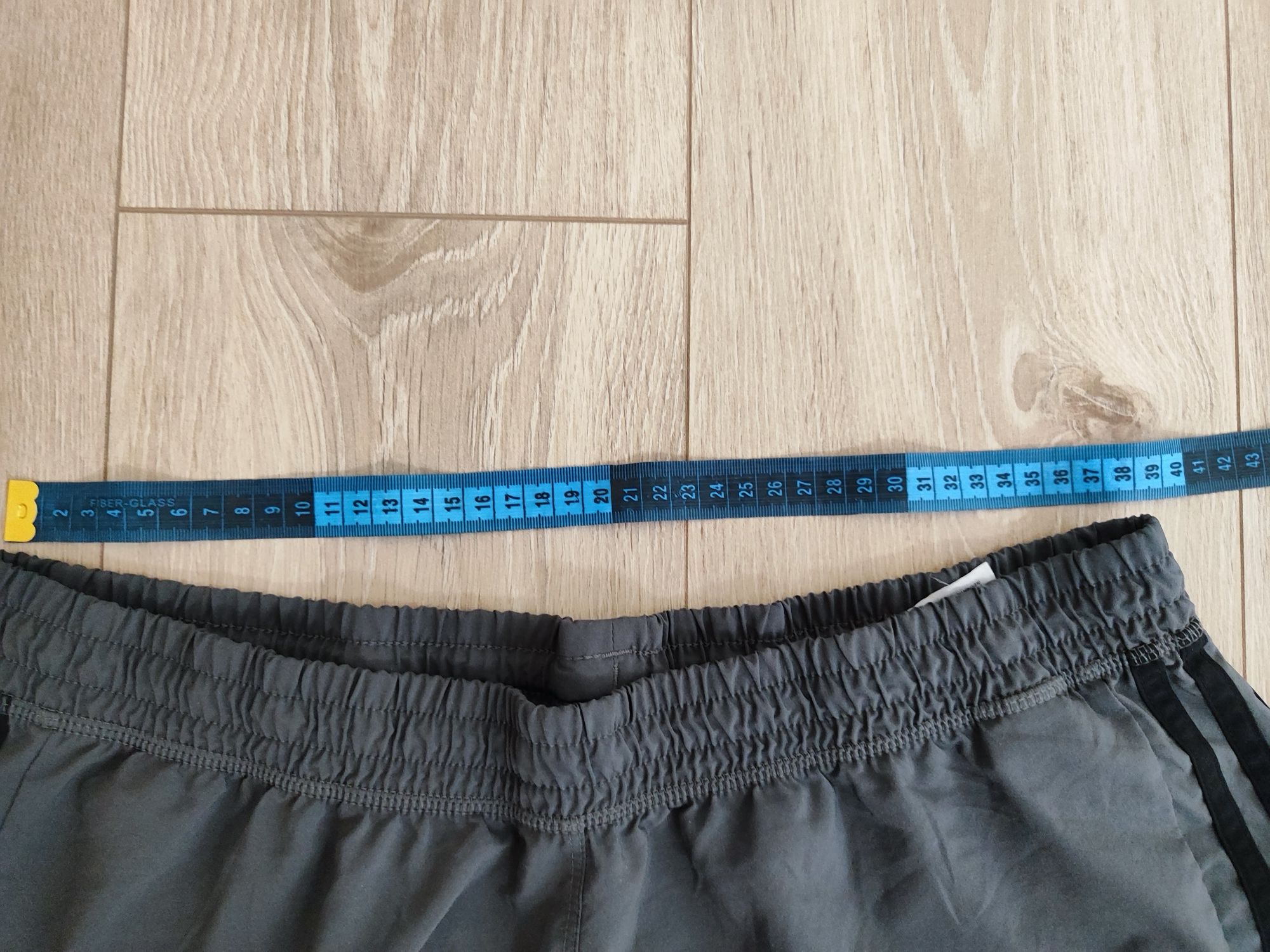 Шорты мужские р.М -л. Adidas