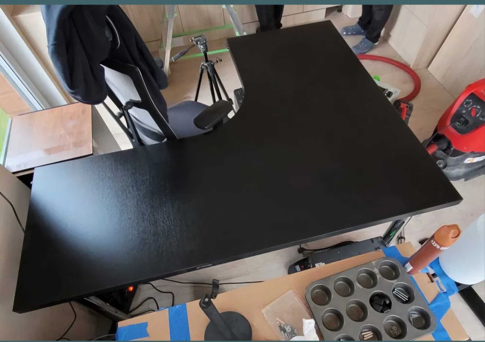 Solidne biurko narożne rozkładane