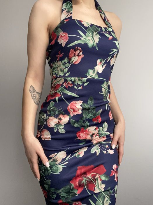 Boohoo S/36 dopasowana sukienka print kwiatowy