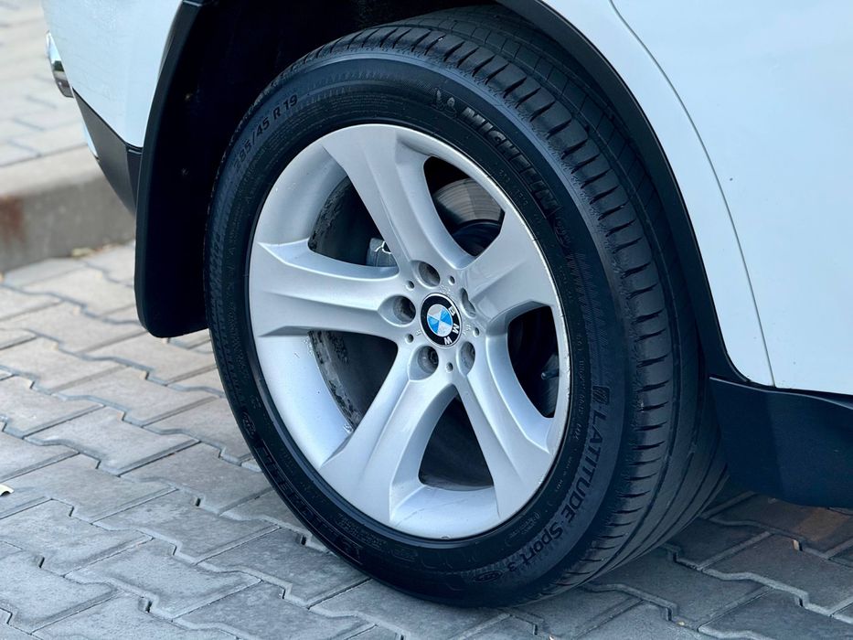 BMW Official не крашен