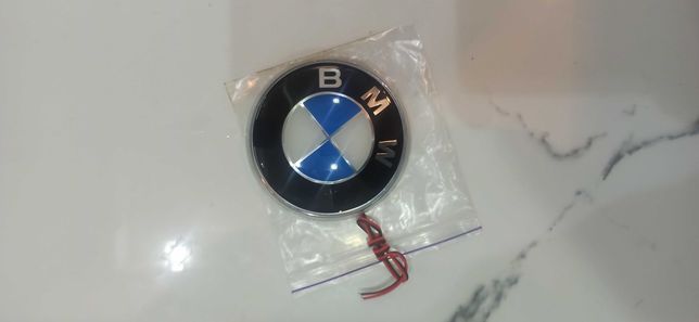 Значок BMW з підсвіткою