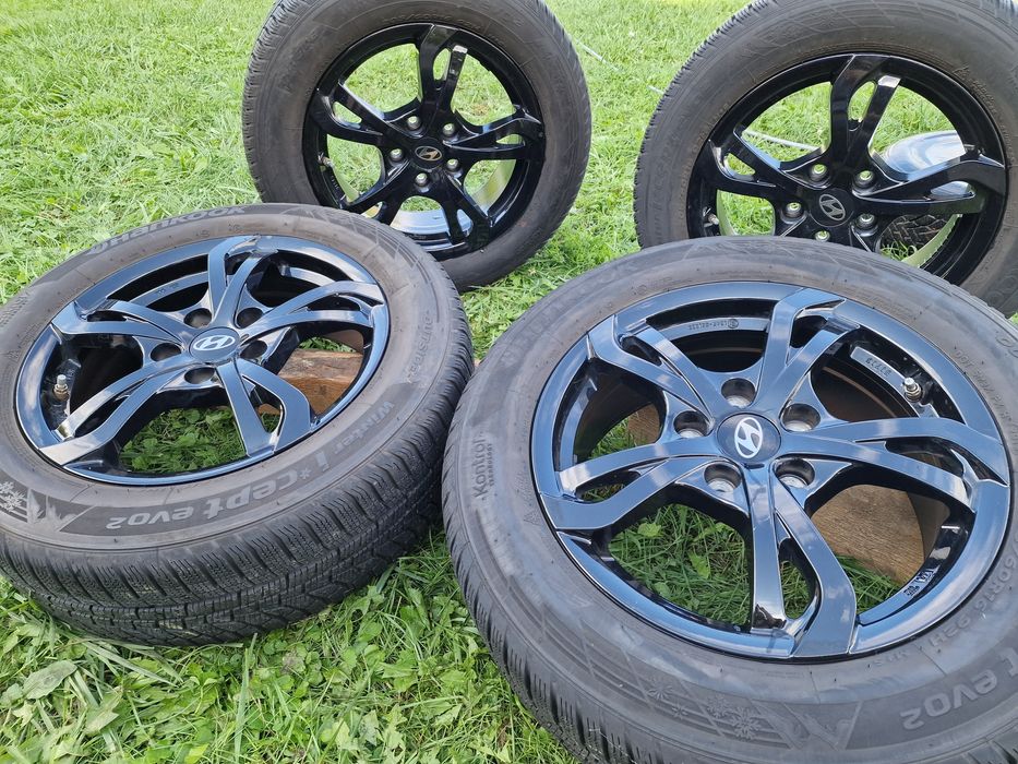 Felgi/koła Oryginalne Hyundai 5x114.3 R16 z oponami zimowymi