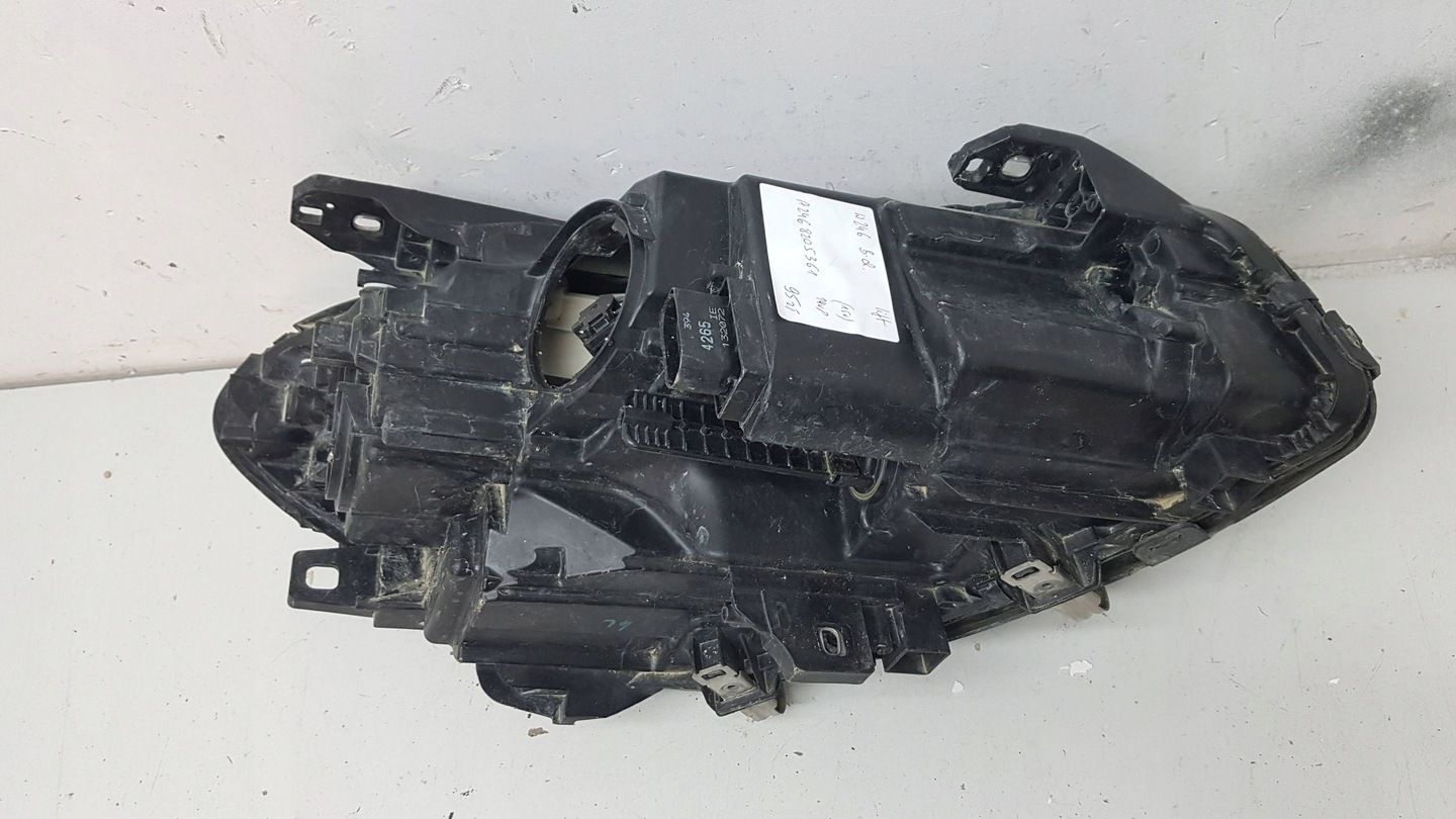 MERCEDES B KLASA W246 14- LAMPA REFLEKTOR PRZÓD PRZEDNI LEWY EU