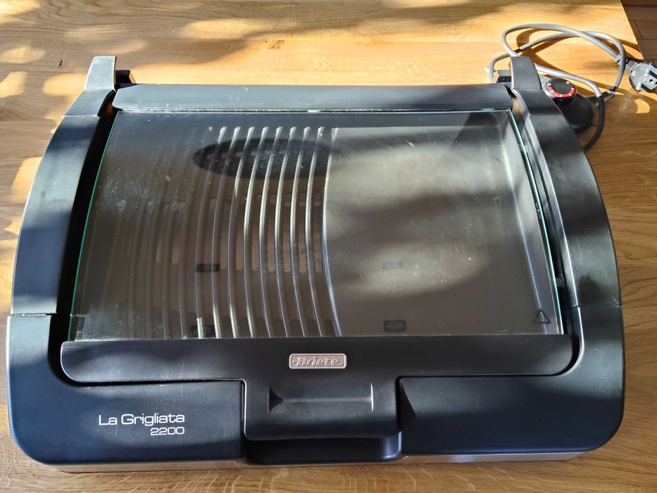 Sprzedam duży grill elektryczny Ariete