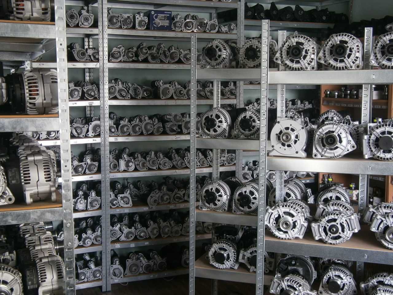 Alternator Land Rover Range Rover 4.4 SDV8 4x4 Denso 220A