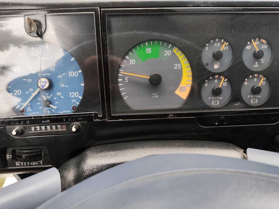 Mercedes vario 814 30+8