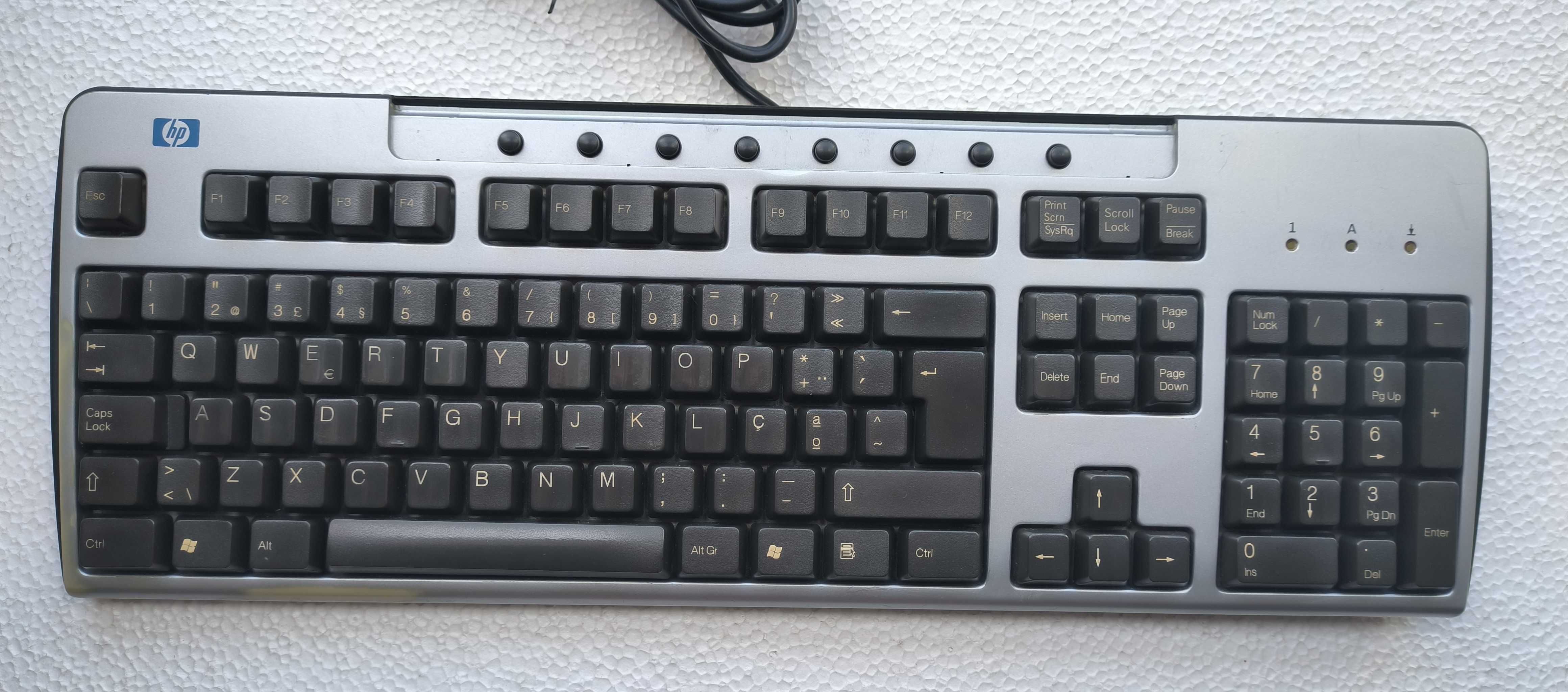 Teclado HP KU-0133: Conforto Ergonômico