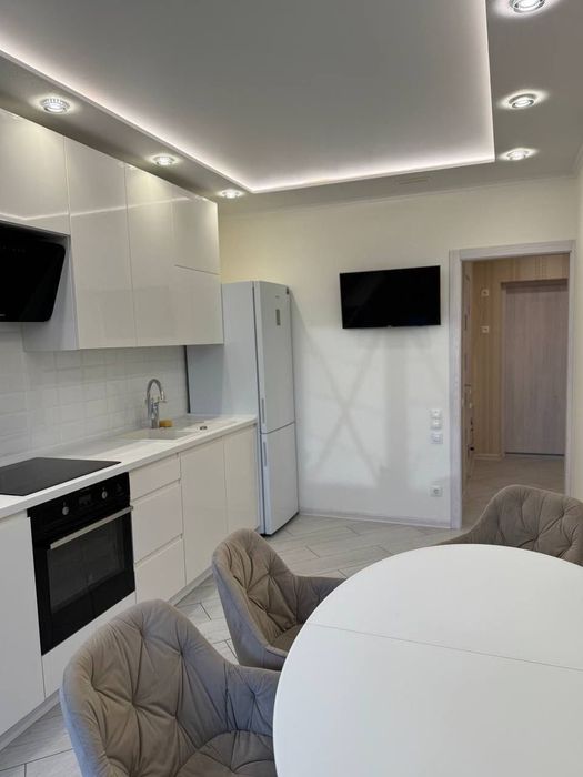 Сдам 1комн квартиру м. Дворец Спорта в новострое