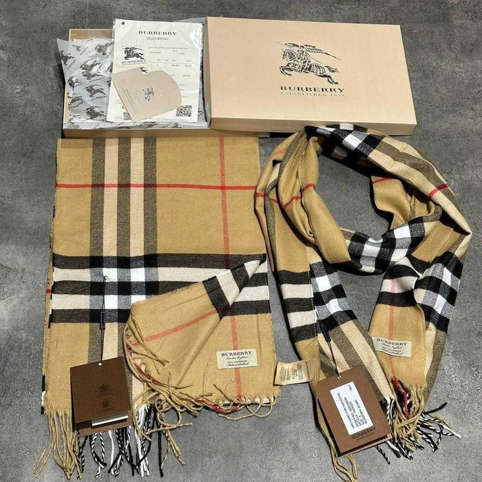 Палантин шарф burberry в подарочной упаковке шарф барберри бежевый