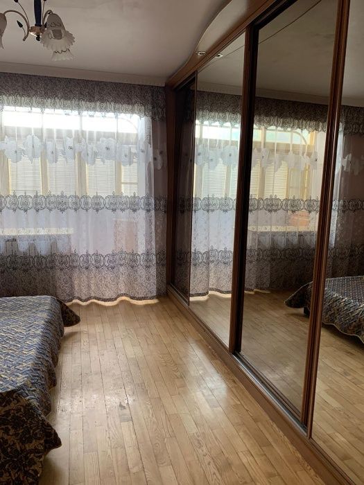 Сдам 3-ком Квартиру Посуточно в Одессе по пр. Добровольского 159