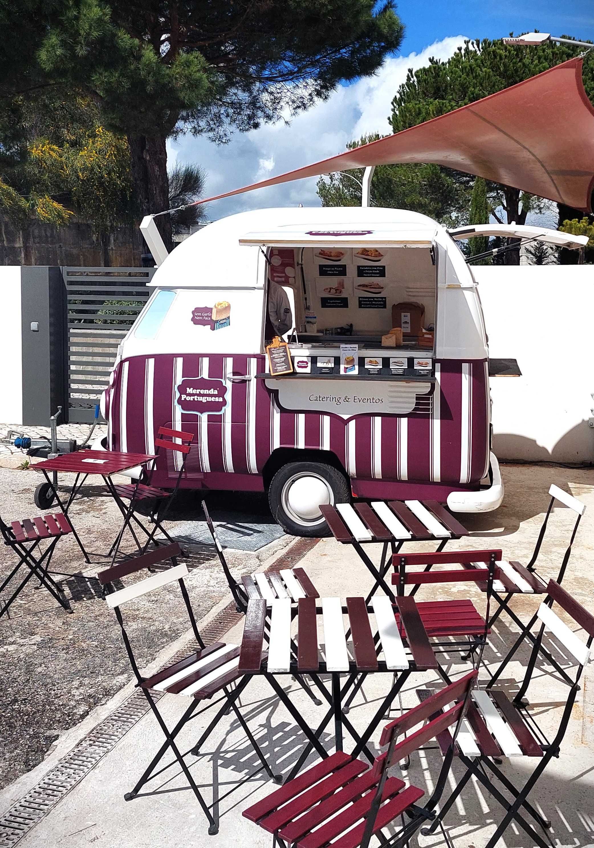 Food Truck atrelado fibra vidro estilo Pão de Forma
