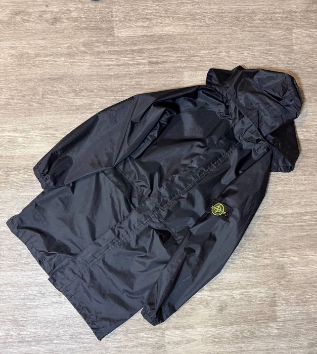Плащь Stone Island (Нейлоновый).