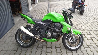 Kawasaki Z1000. 2009r. Uszkodzona z Niemiec
