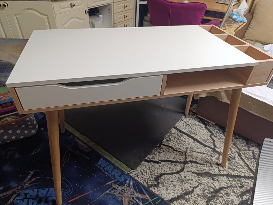 Biurko w stylu skandynawskim 110/55