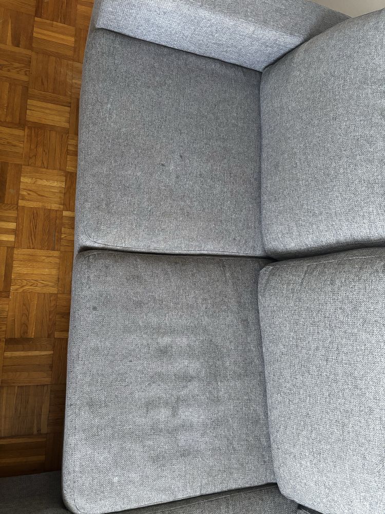 Narożnik z funkcją spania i pojemnikiem