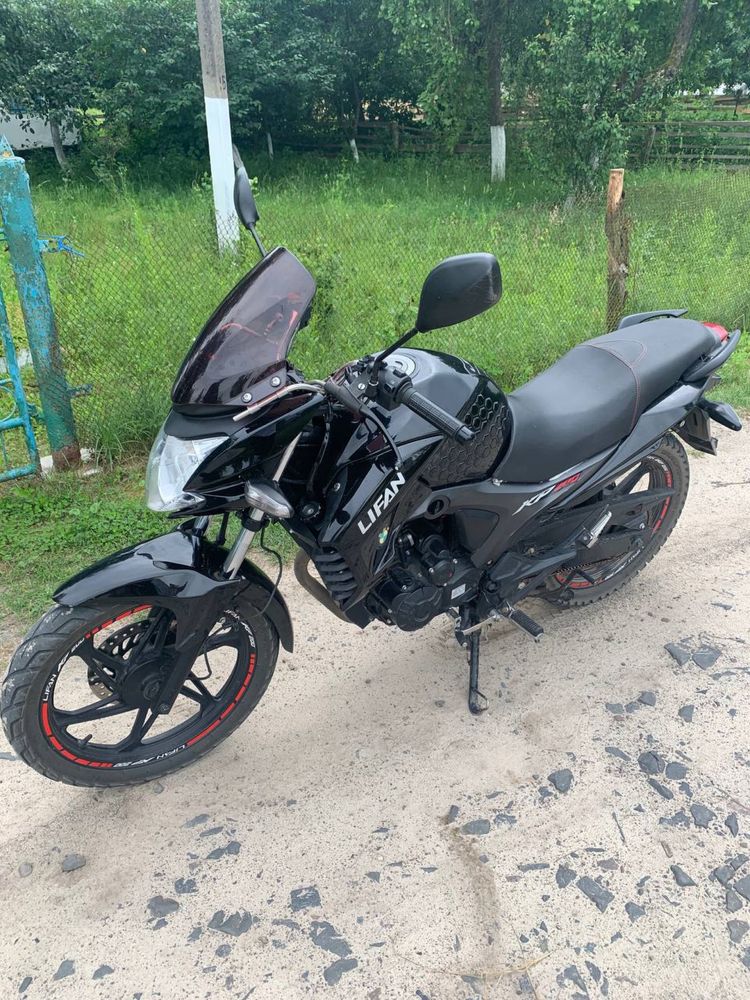 Продаєця КП200 стан 10/10
