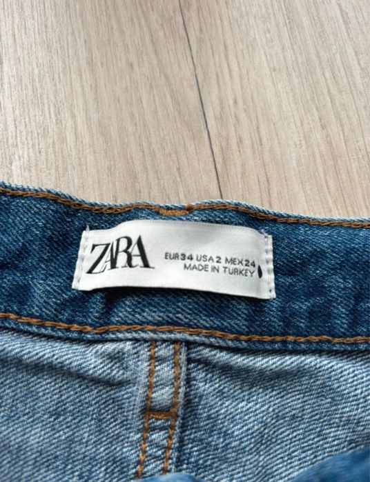 Proste jeansy zara viral