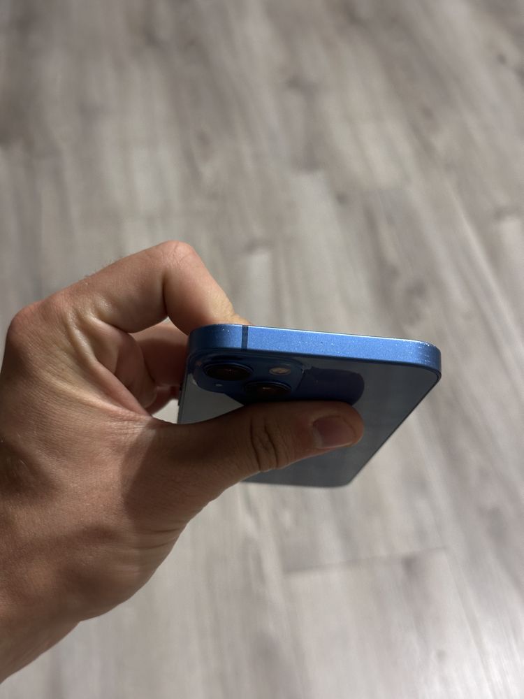 iPhone 13 - Bdb stan - gratis etui kabel