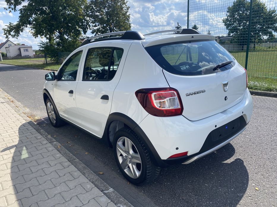 Dacia sandero stepway 0.9 tce 90 koni bogata wersja
