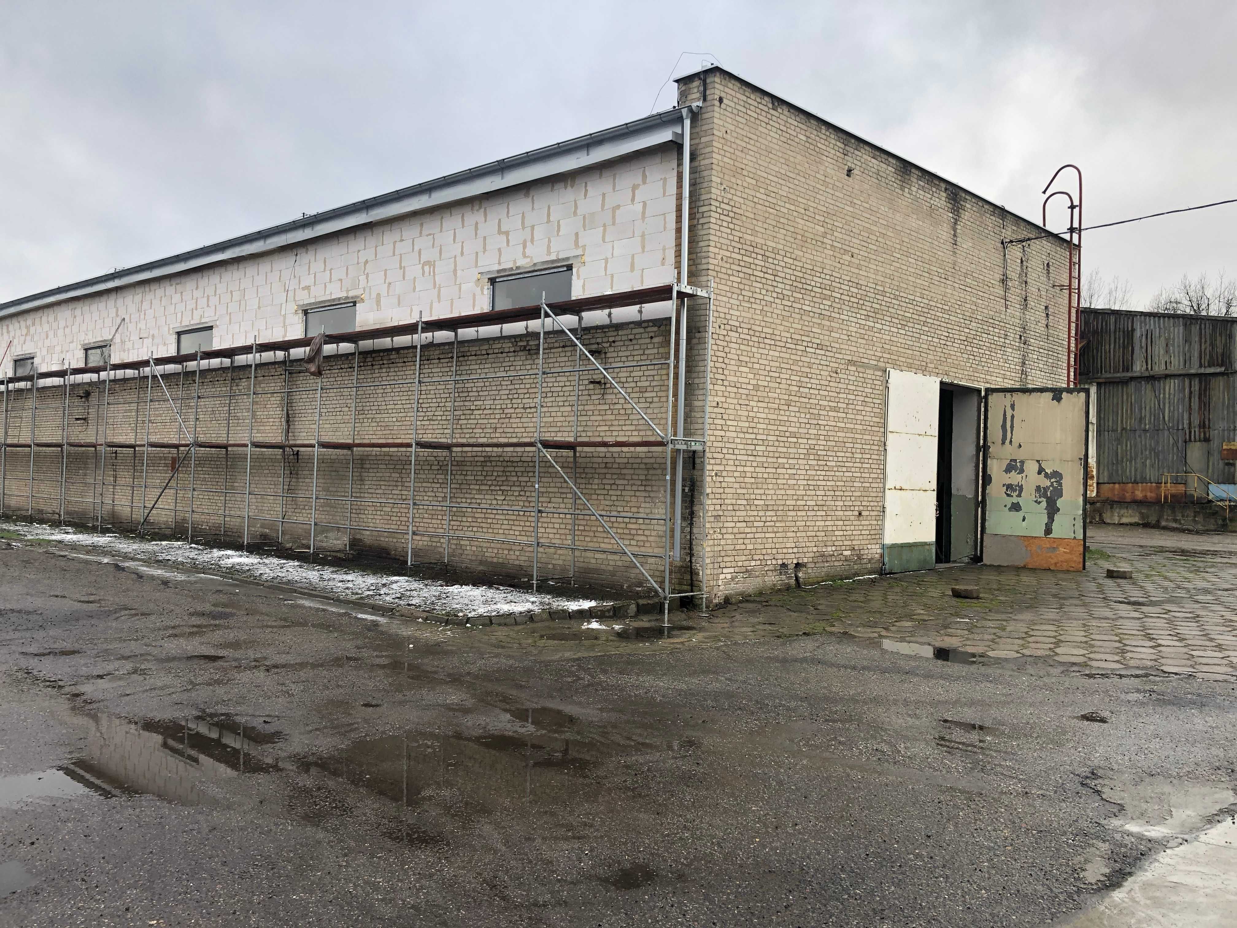 Do wynajęcia hala 300 m² – Kożuchów, ul. 1 Maja 40