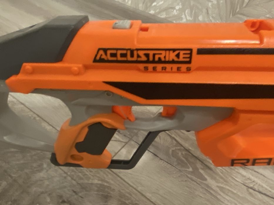 Продам Nerf N-AccuStrike