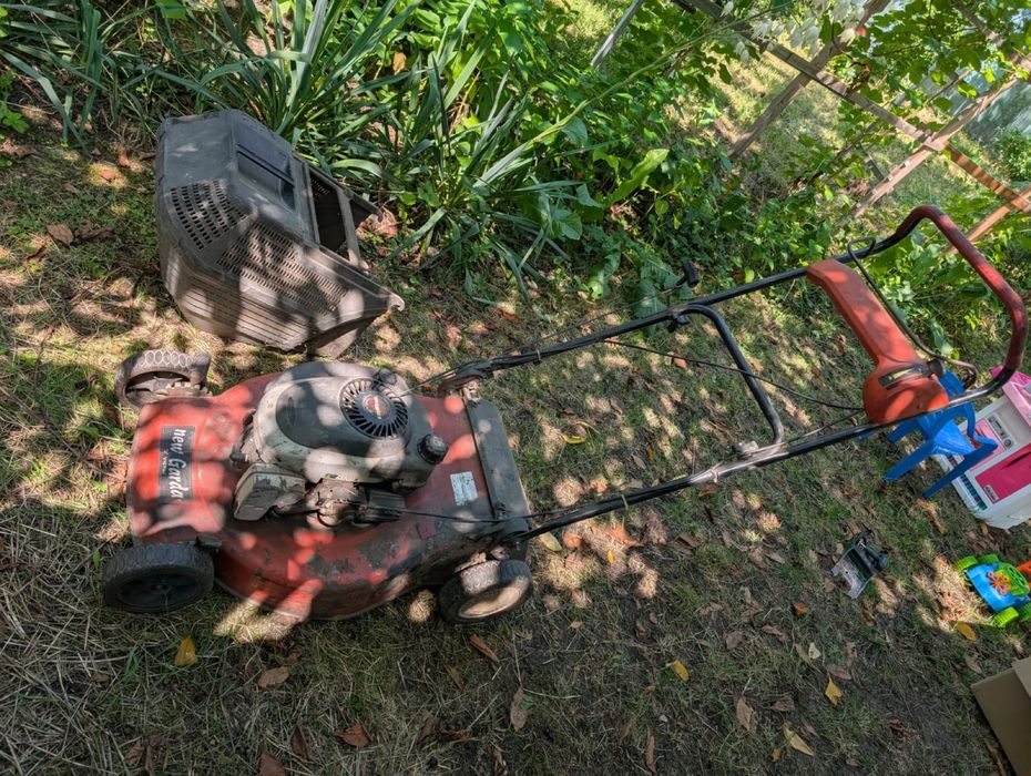 Kosiarka spalinowa do naprawy