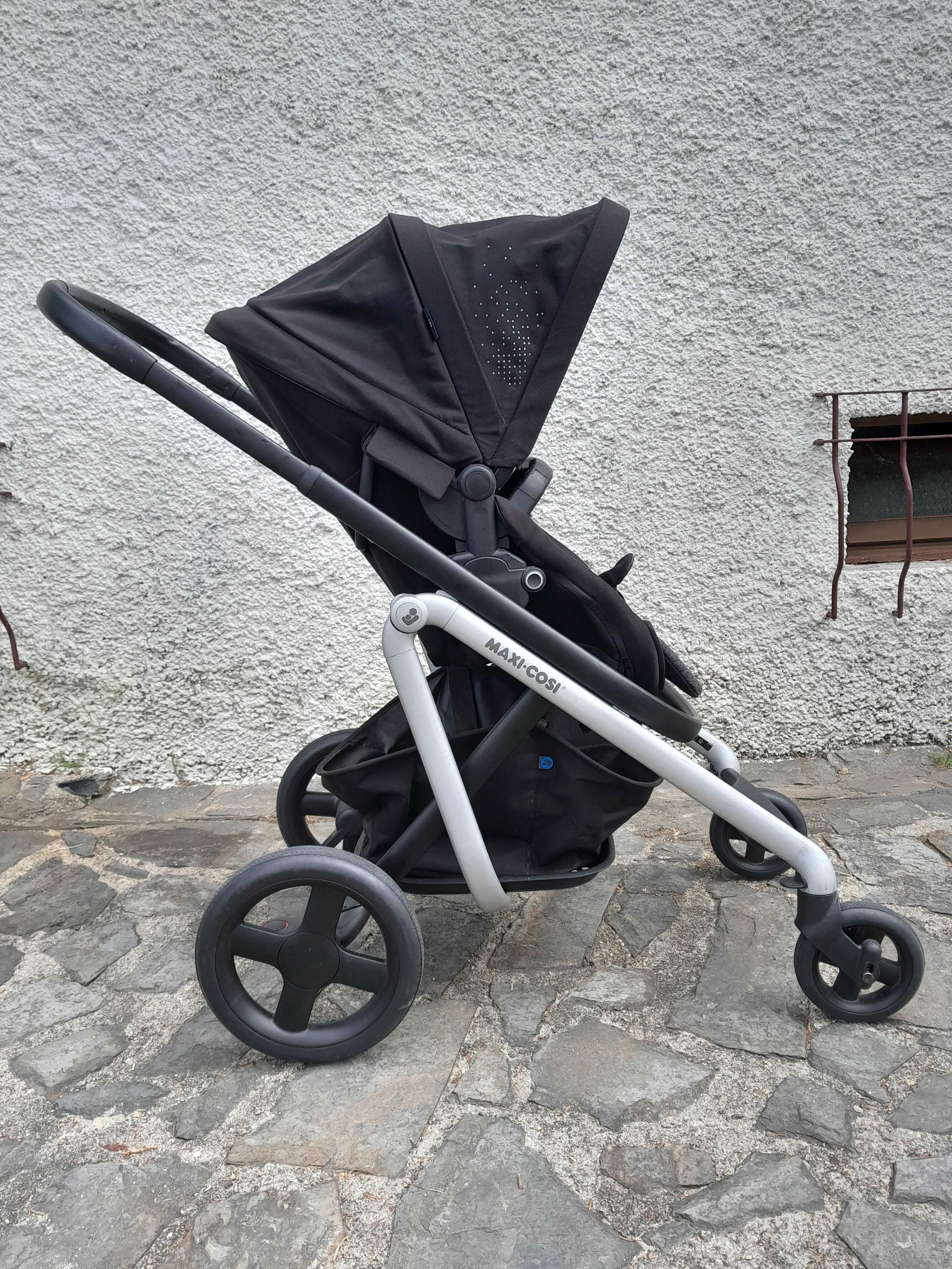 Maxi Cosi Carrinho de Bebé + Acessórios