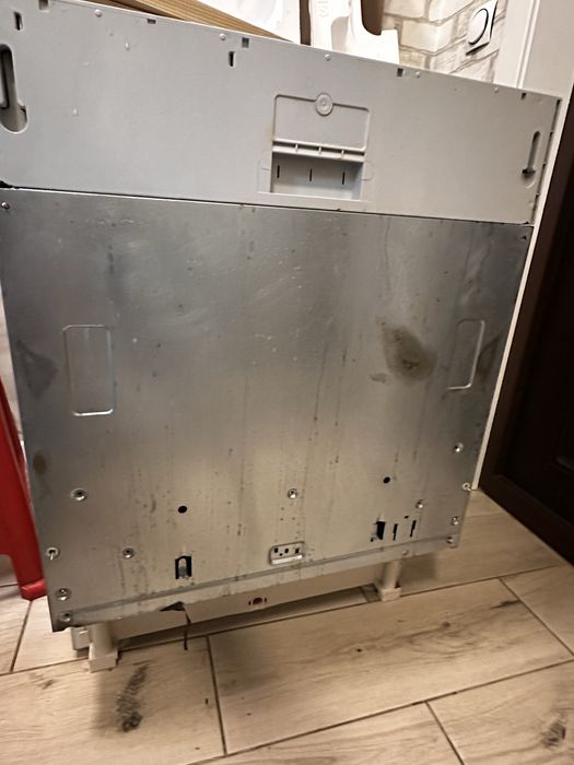 Продам посудомоечную машинку Hotpoint Ariston