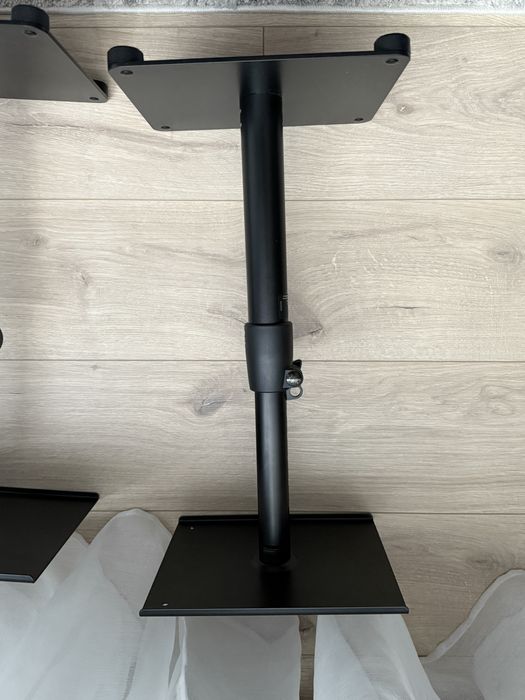 Konig & Meyer 26775 Statyw Statywy do monitorów Stand Regulowany 500MM