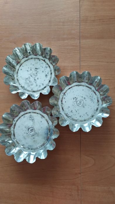 Форми металеві, ополоник алюмінієвий, макогін