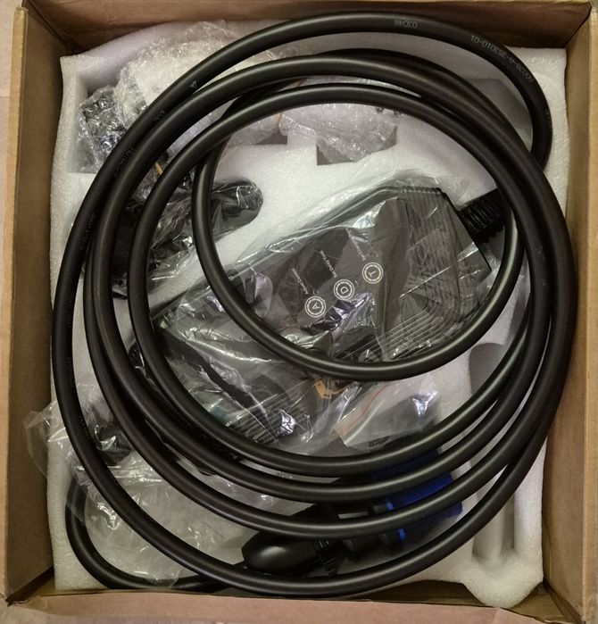 Зарядний пристрій для електромобіля FEYREE 32A, GBT