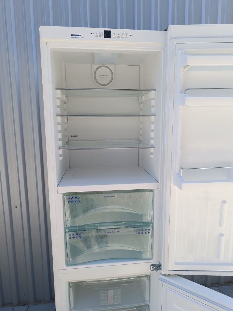 Холодильник  Liebherr 3913 2м