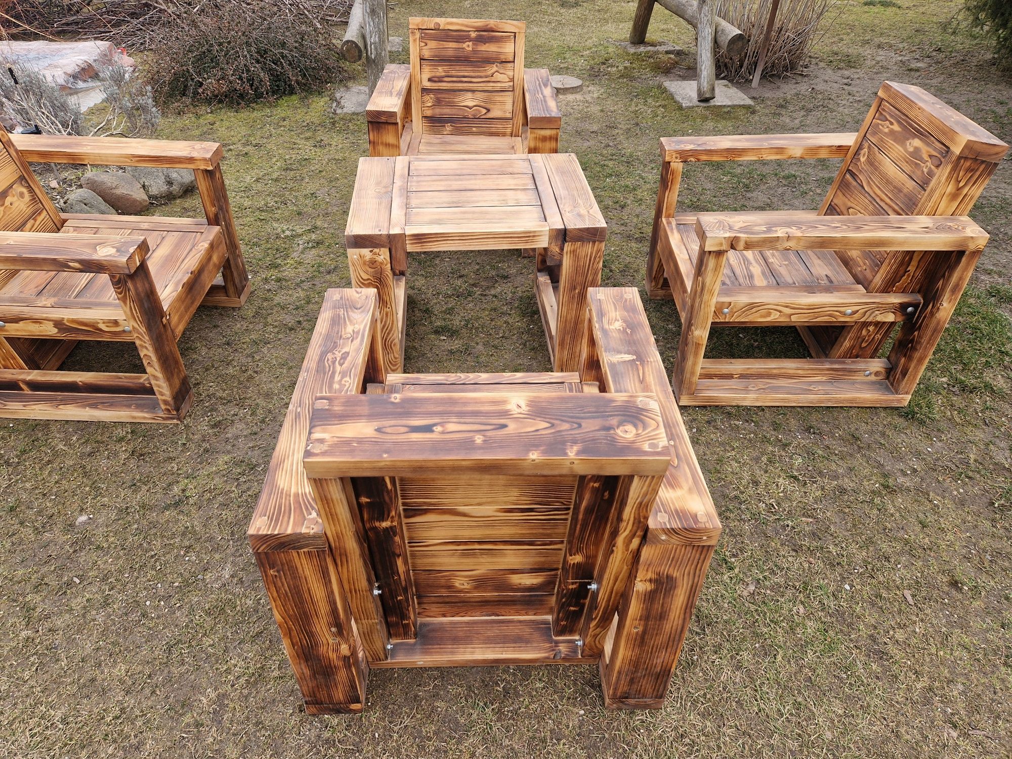 Meble ogrodowe stolik plus 4 fotele