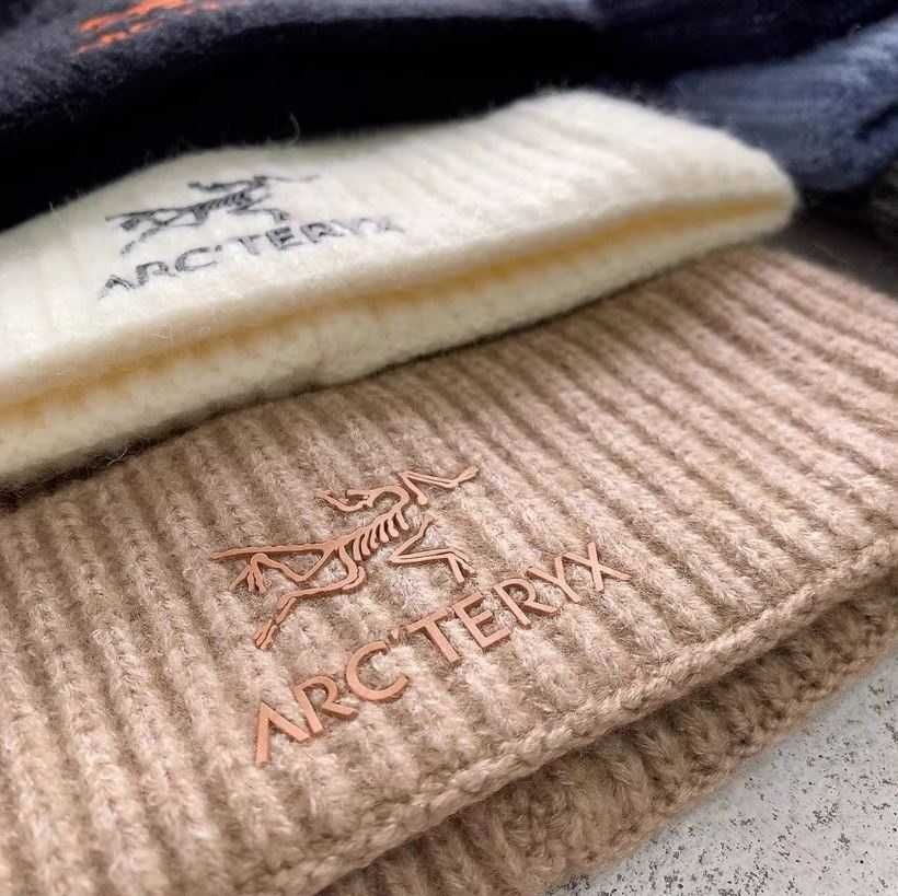 Зимові шапки Arcteryx