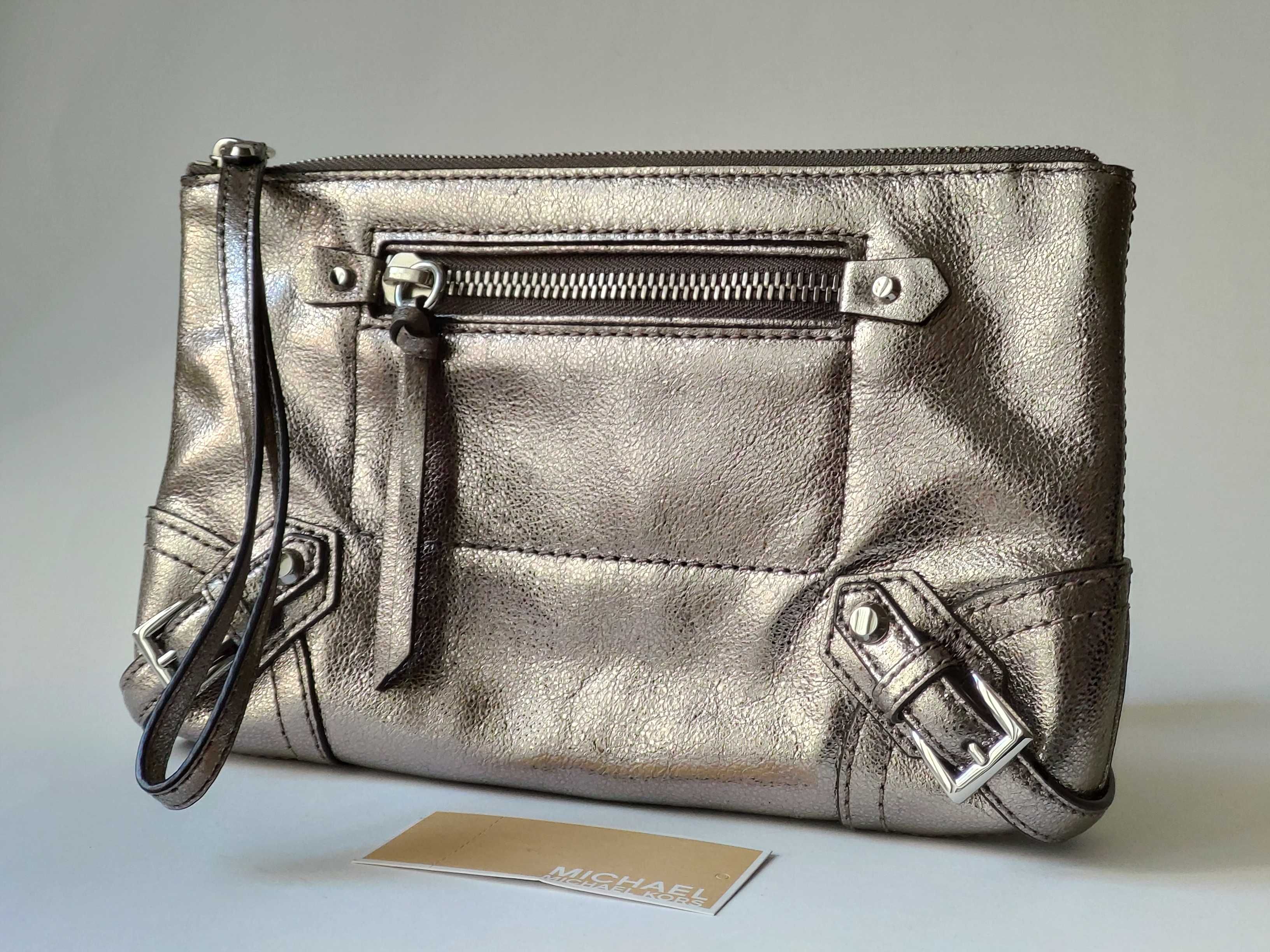 Bolsa clutch pochete em pele prateada prata, Michael Kors