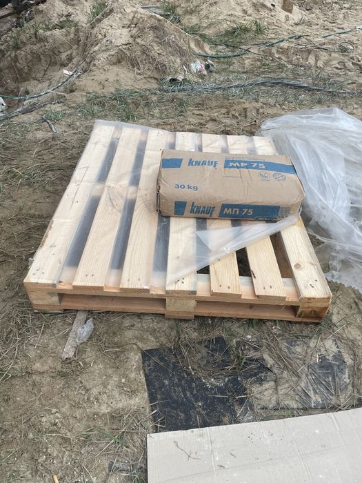 Продам піддони б/у