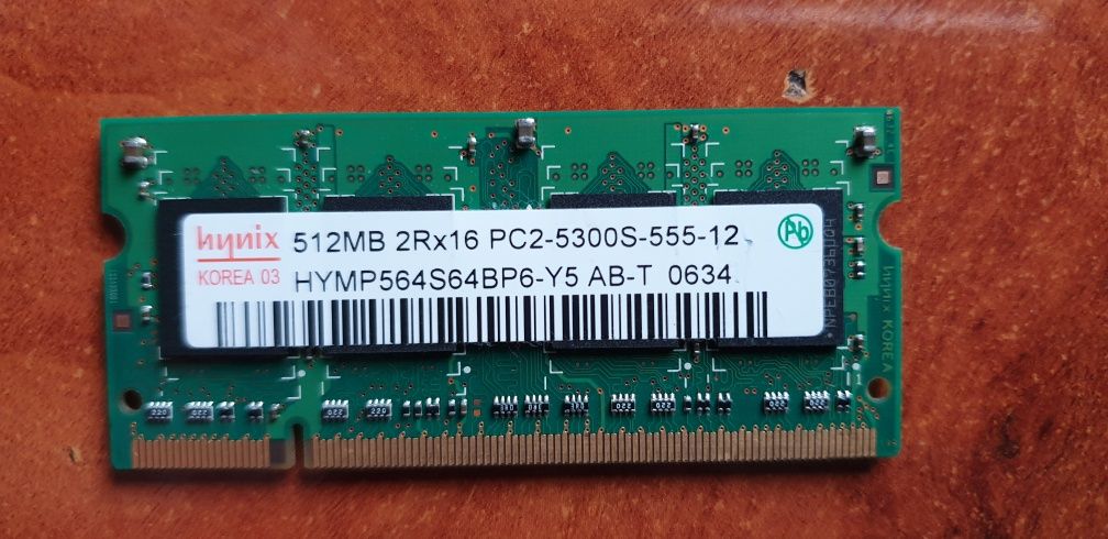 Планка пам'яті 512 MB DDR2 RAM 200-pin SO-DIMM 2Rx16 PC2-5300S 'Hynix'