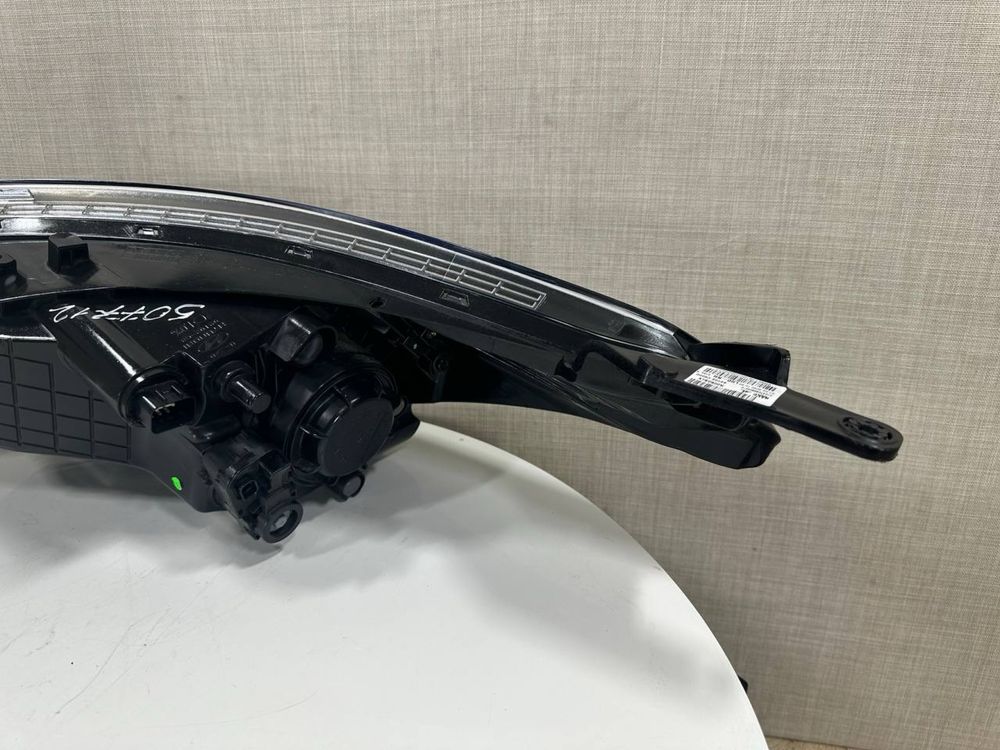 Фара передняя правая Hyundai i20 2 (2014-2020 г.) 92102C8