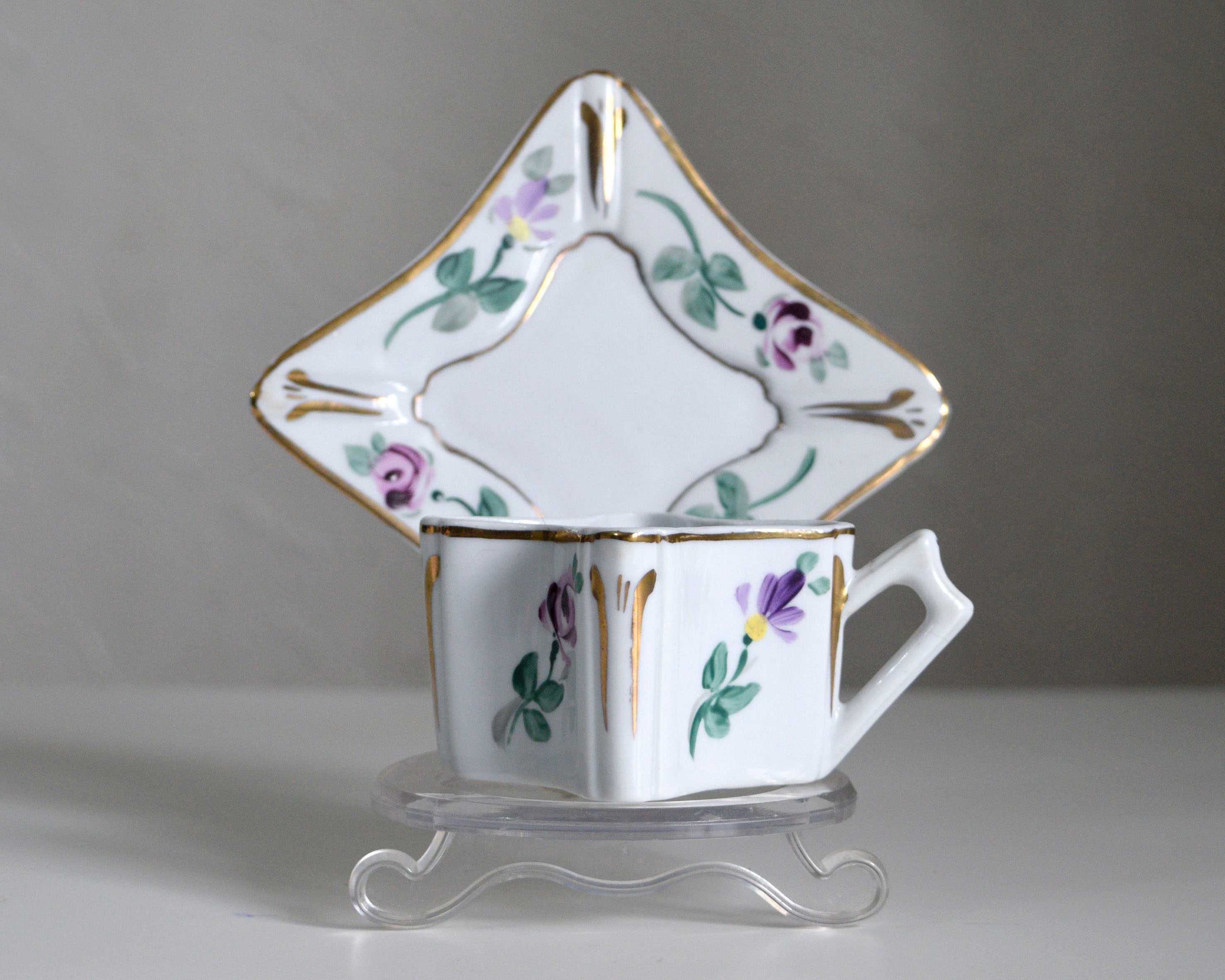 Chávenas decorativas - porcelanas (conj. ou indiv.)
