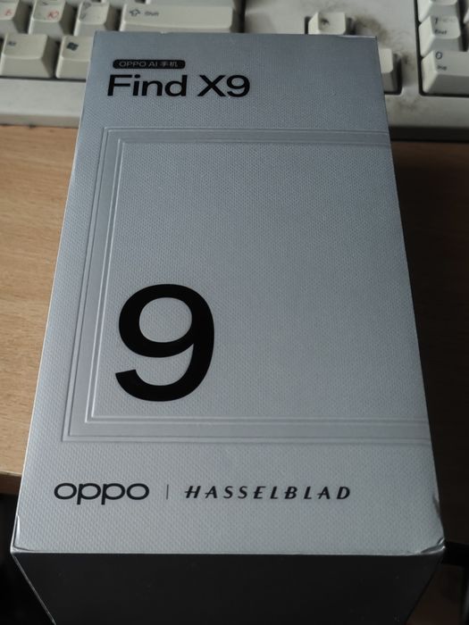 Oppo Find X9 12/256 GB Titanium (CN) Новинка на топовом Mediatek 9500