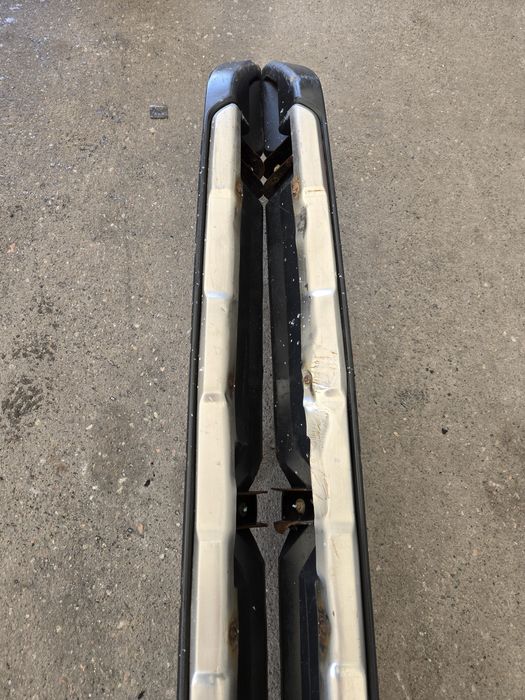 Listwa Progowa Prawa + Lewa Komplet Oryginał
FORD RANGER V LIFT 15-22r