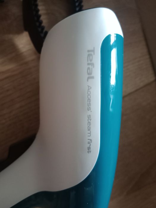 Parownica do ubrań Tefal