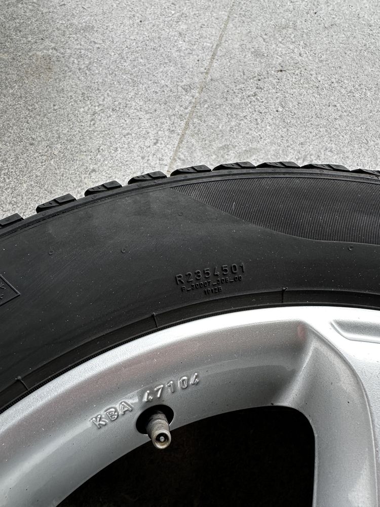 Alufelgi Volkswagen KBA 47104 Komplet Opony Ziomowe Pirelli