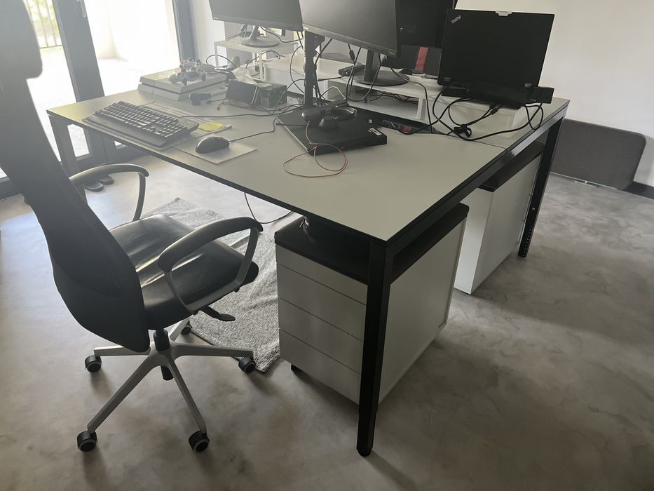 Podwójne biurko 160 x 160 stan bardzo dobry